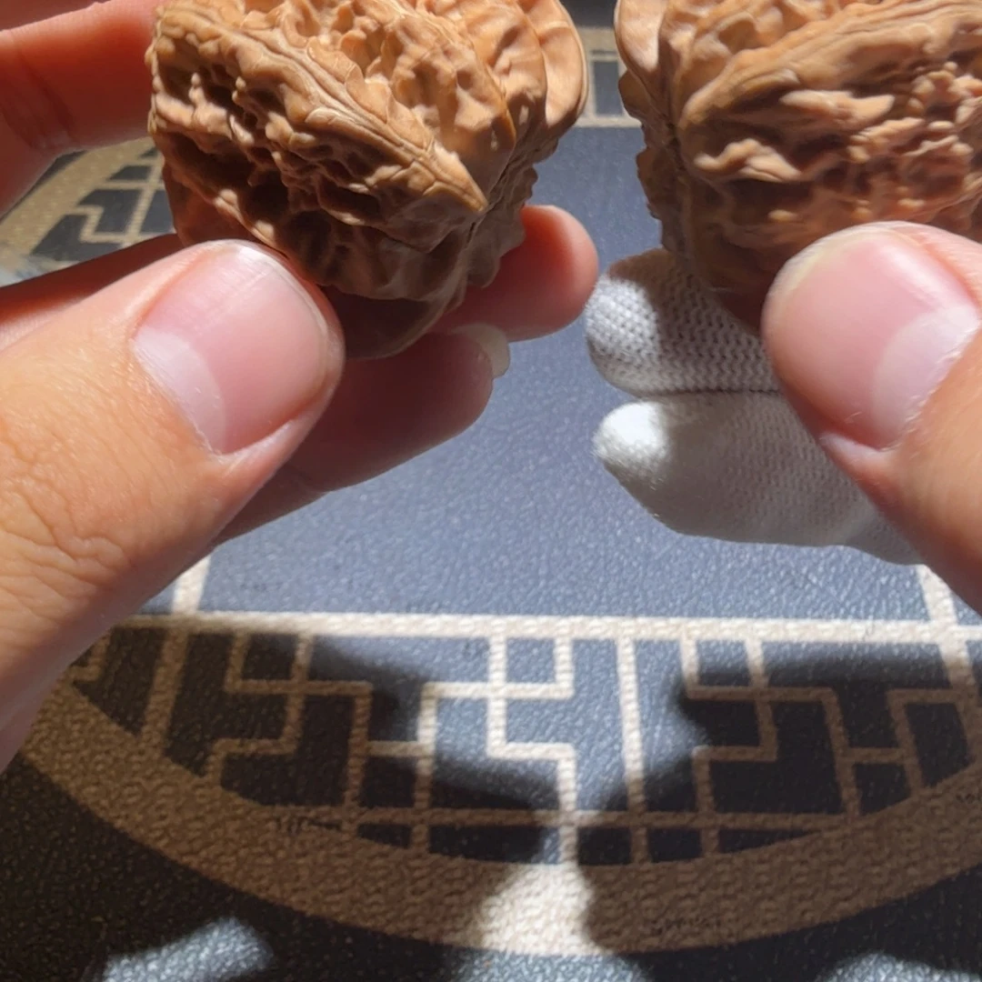 文玩核桃把件三角白