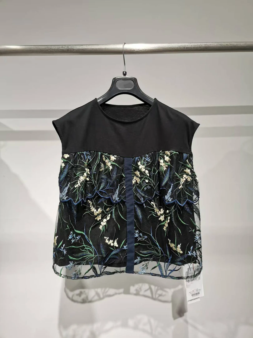 女装；5898绣花无袖T