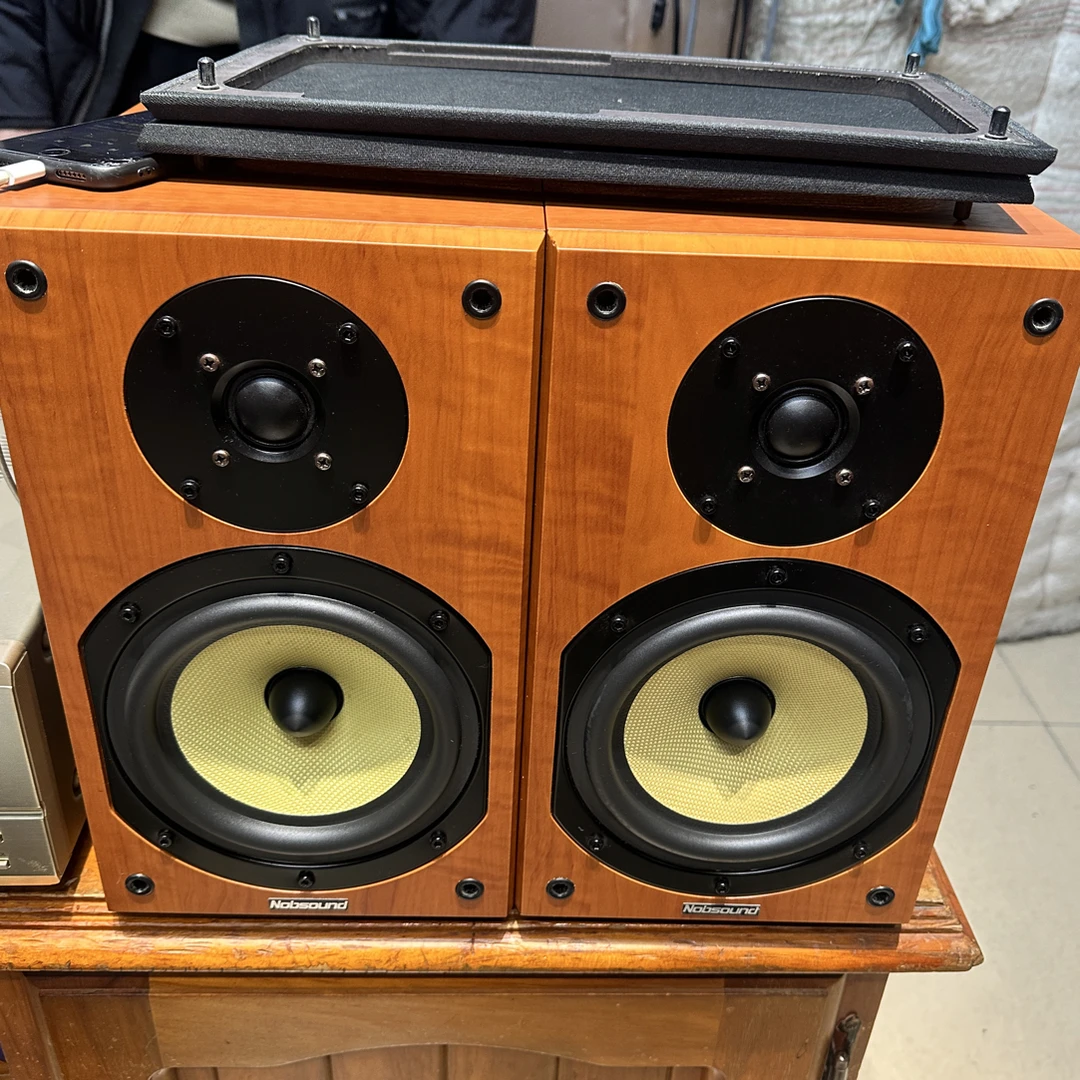 8新  二手  诺普生  不包邮不支持无理由