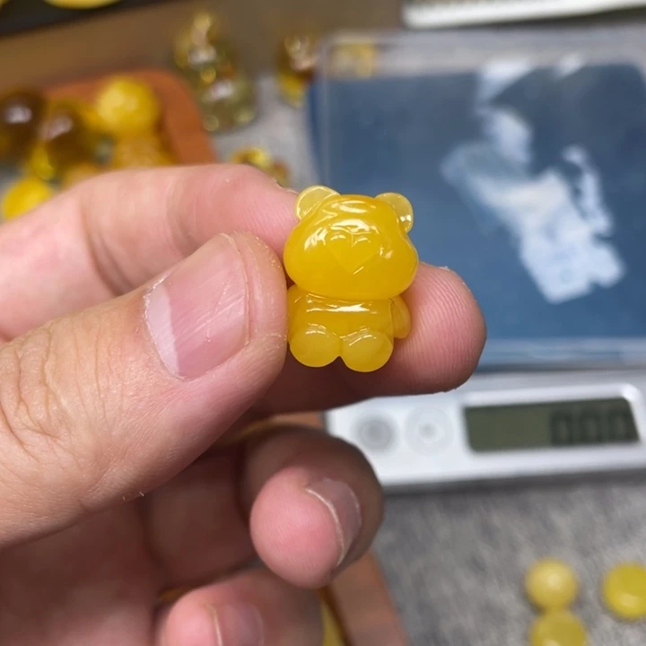 西***绵琥珀未镶嵌珠宝奇石