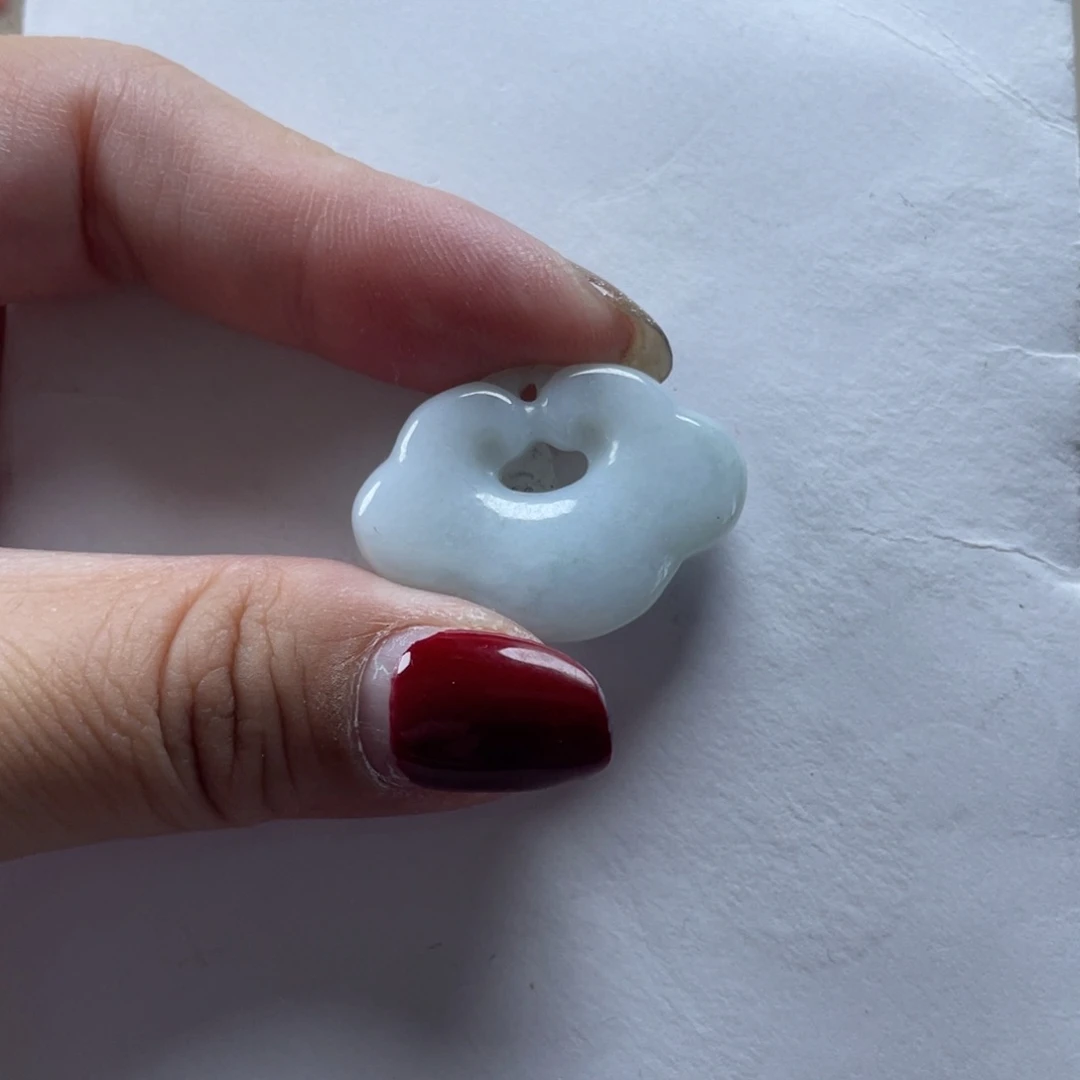 翡翠颈饰未镶嵌如意锁