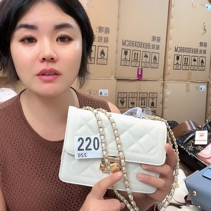 PVC包包包包包包吧