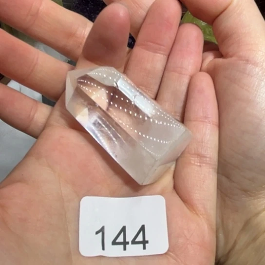 【闪购商品】水晶大型摆件（非配饰）未镶嵌薇**?