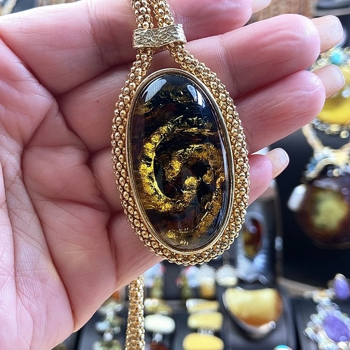 琥珀颈饰银S925镶嵌吊坠