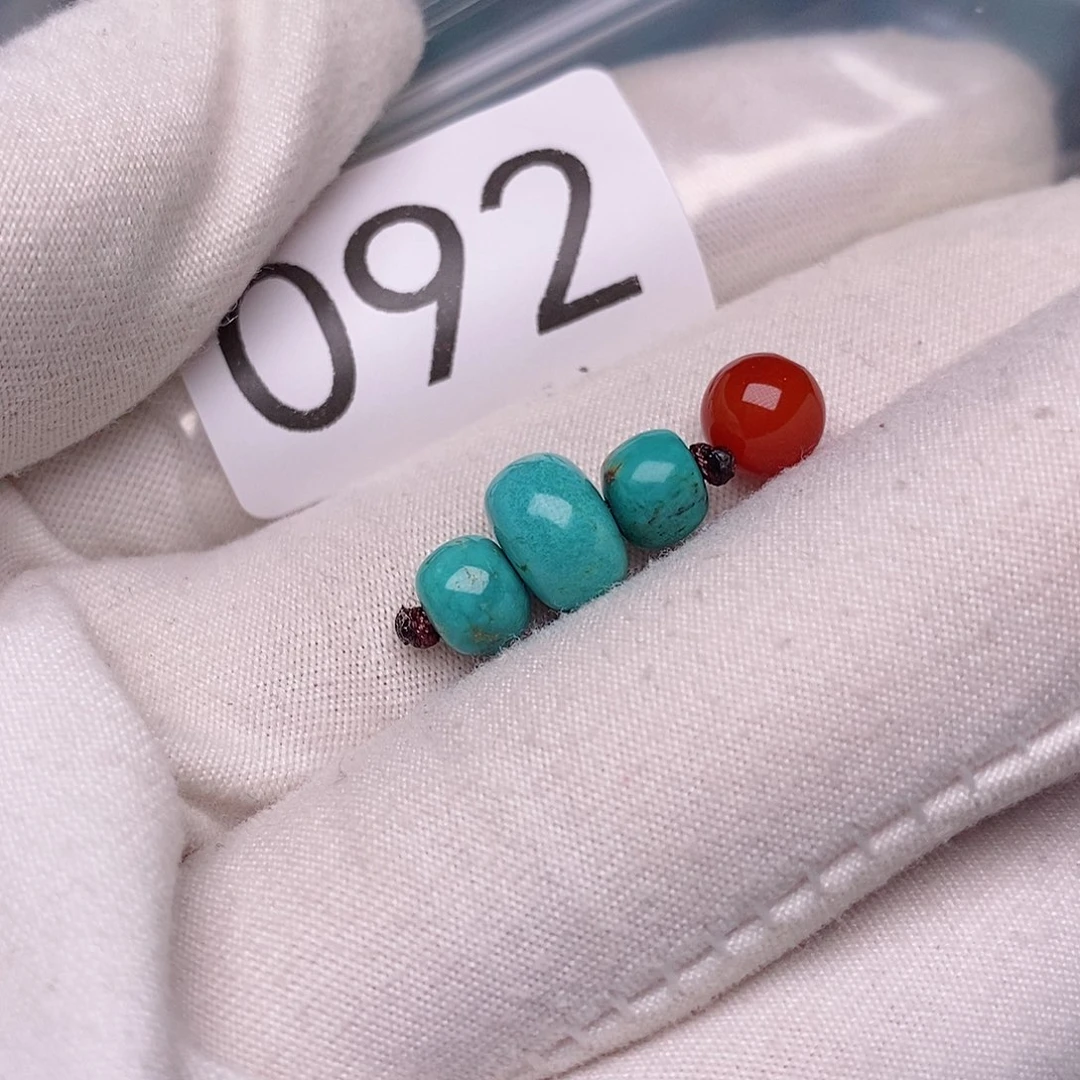 南红玛瑙未镶嵌珠宝奇石