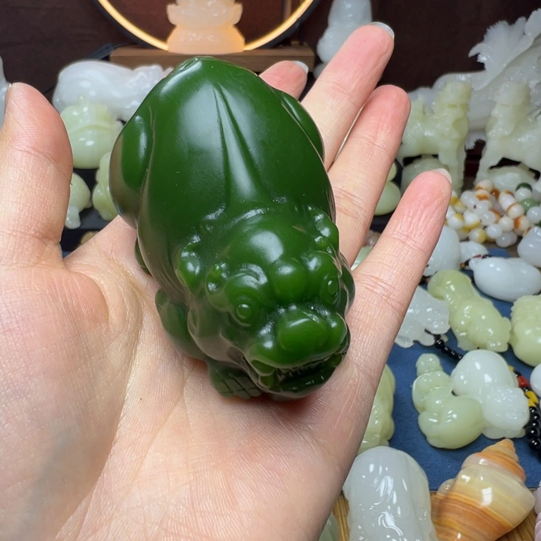 石材火**兴马奈斯碧玉手把貔貅