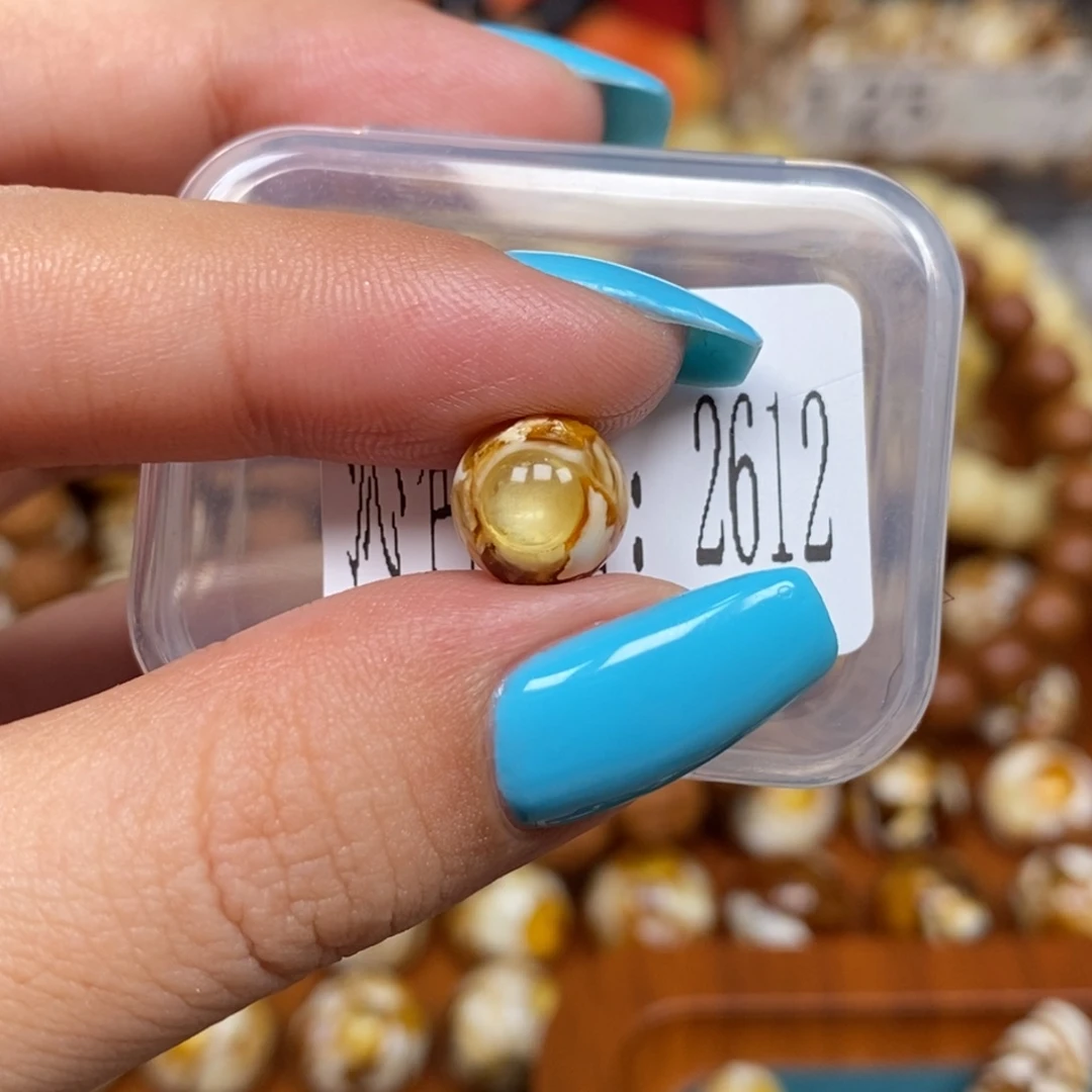 蜜蜡未镶嵌珠宝奇石2612