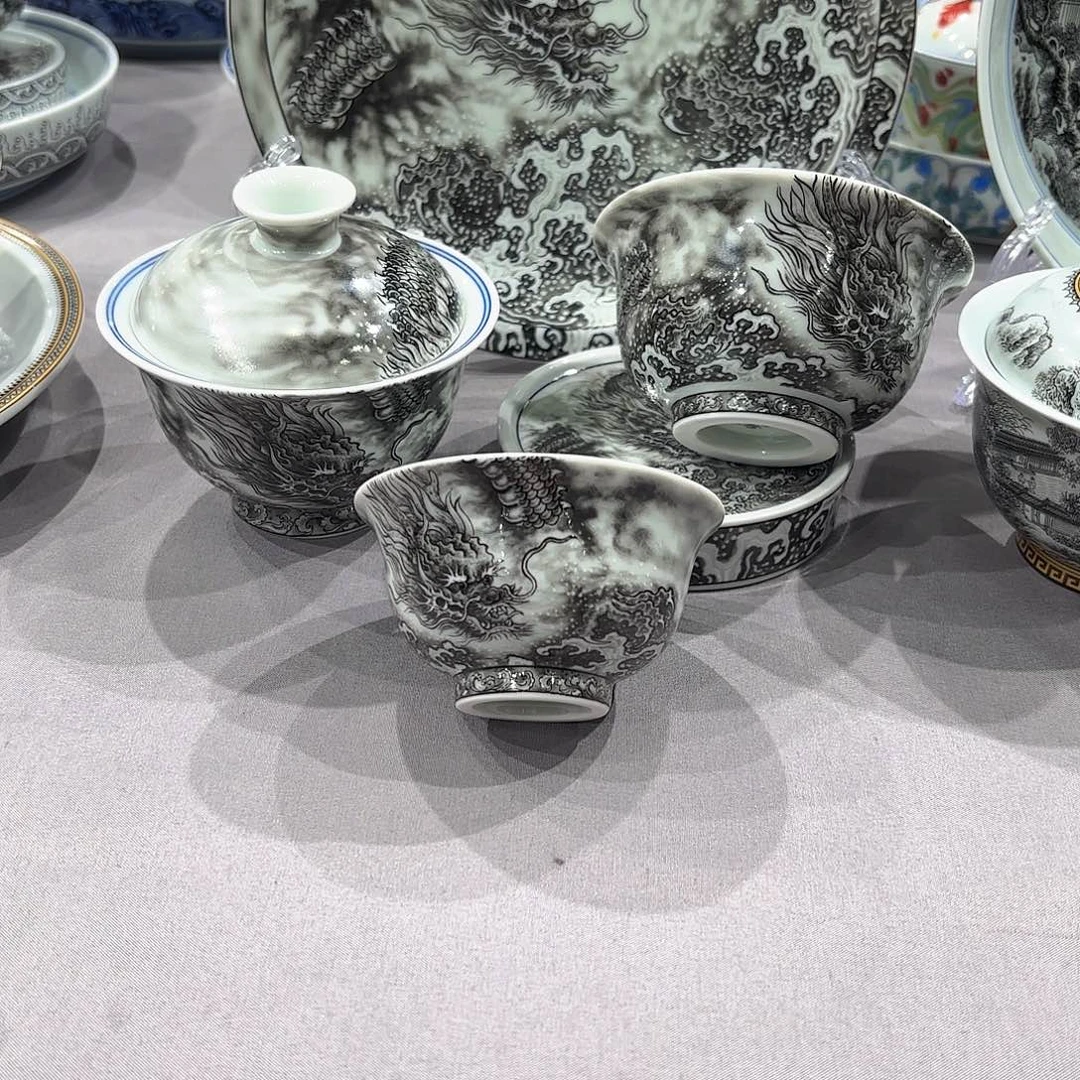 瓷片景德镇陶瓷学院副院长兼