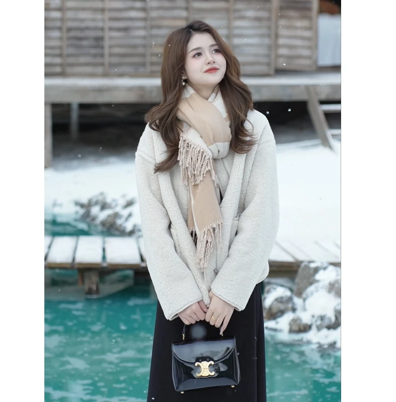 QEIIWMVIP/柒院2025冬季时尚休闲简约加厚毛绒百搭保暖外套7632