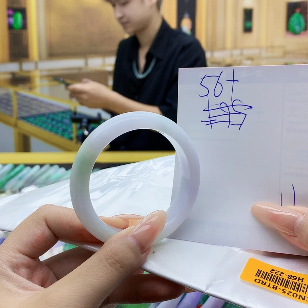 翡翠手镯未镶嵌009877789000