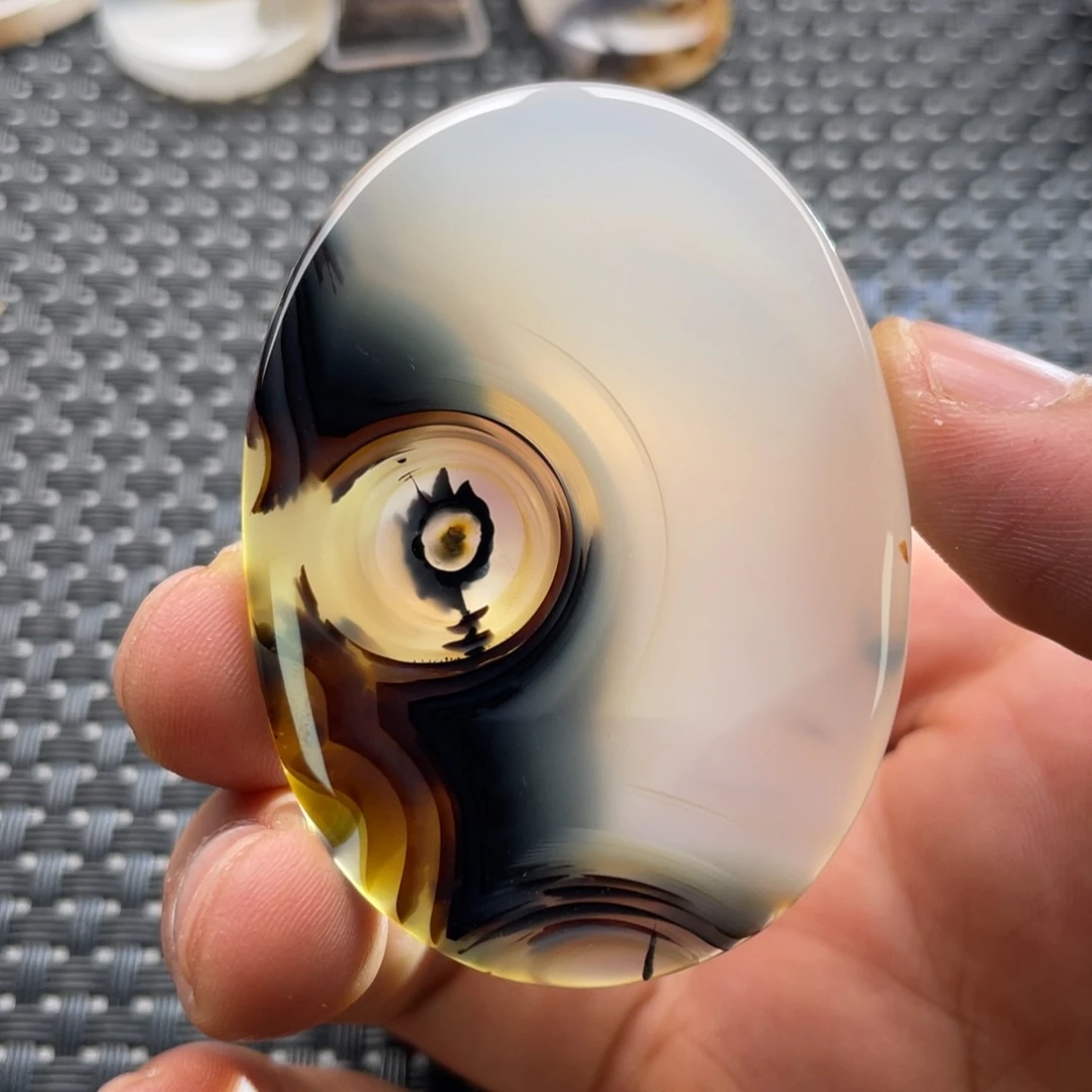 未镶嵌颈饰玛瑙/玉髓此****荫