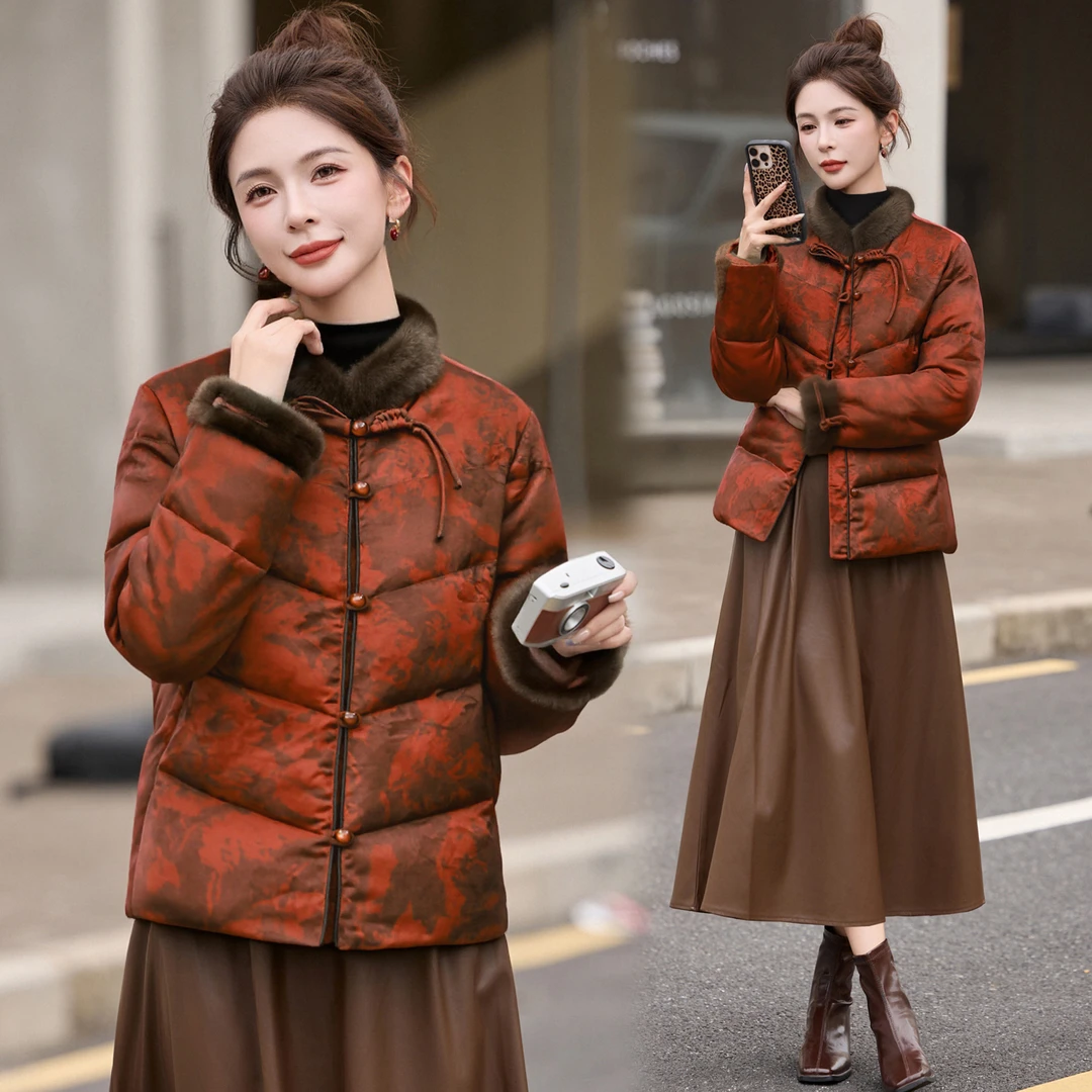新中式国风羽绒服女2025冬新款妈妈复古短款红色立领毛领保暖外套