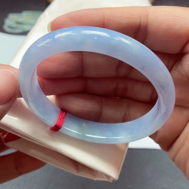 翡翠未镶嵌手镯（贵妃镯）天然缅甸A货翡翠（紫罗兰）完美