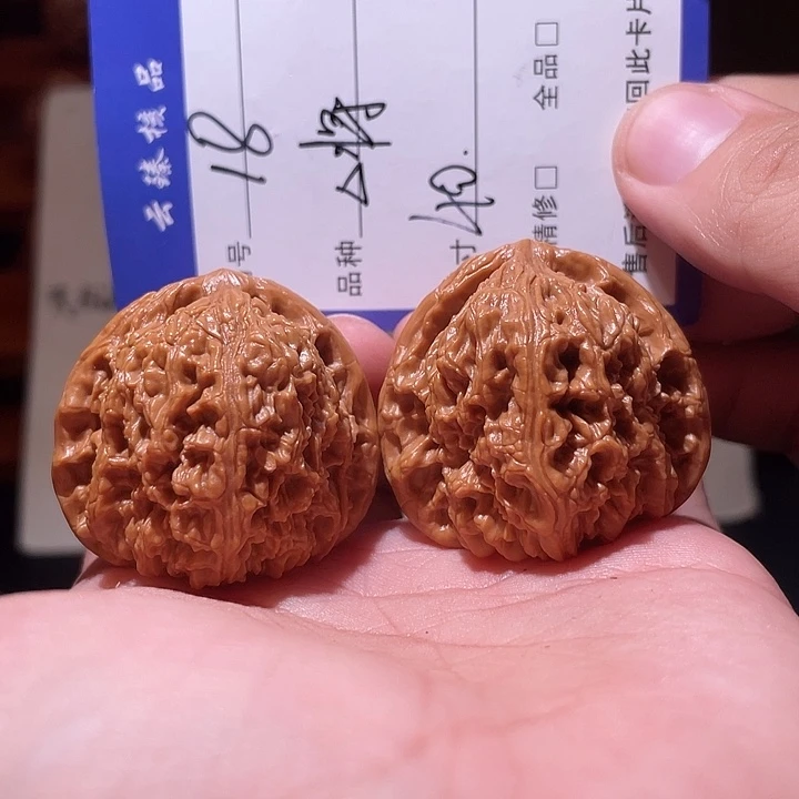 文玩核桃吊坠文玩