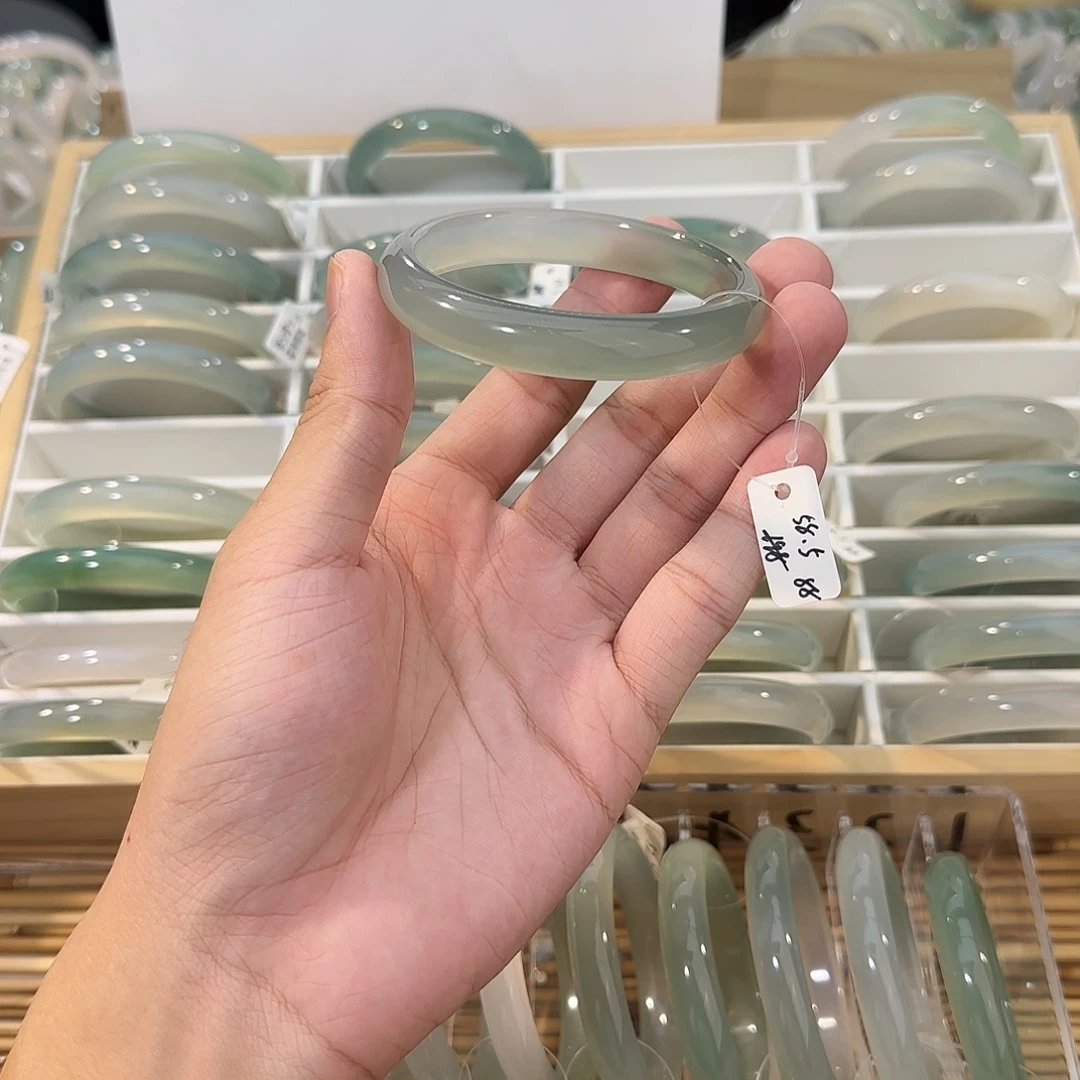 手镯玛瑙/玉髓未镶嵌圈口58.5