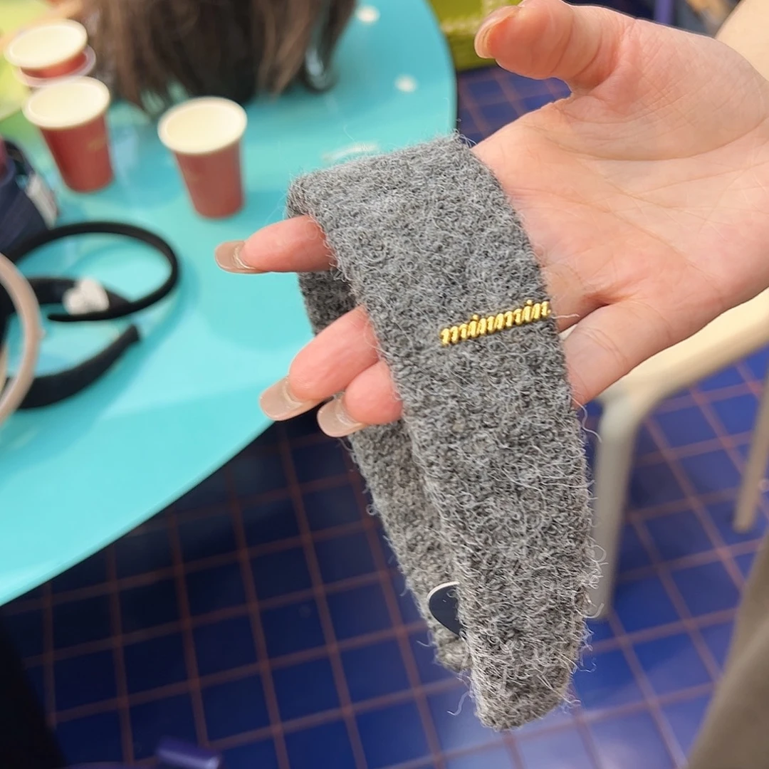 布艺铁合金毛毛介意勿拍