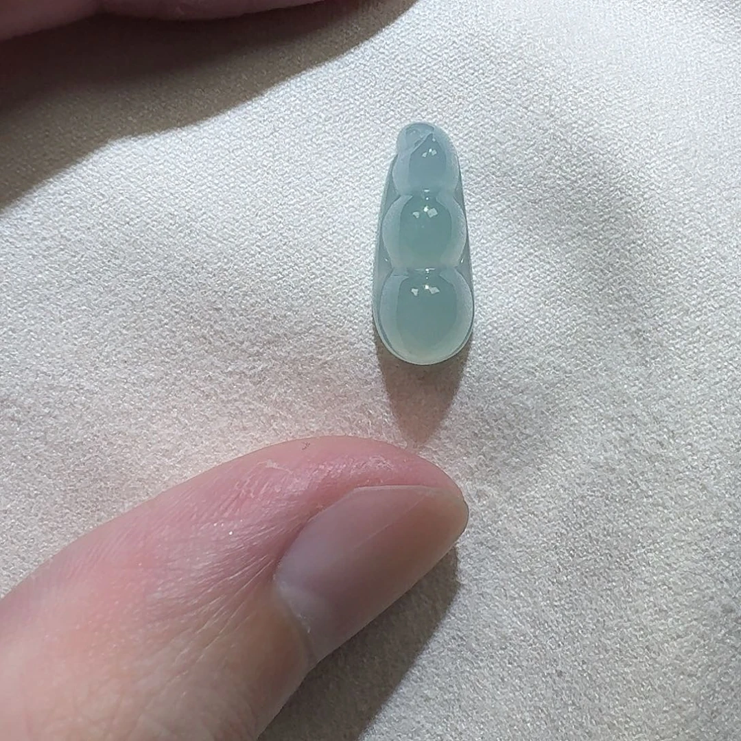 颈饰未镶嵌翡翠豆子