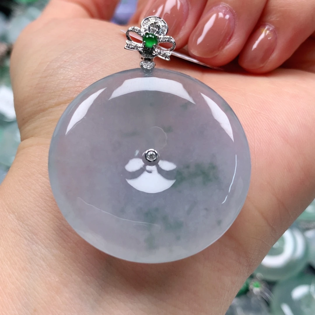 翡翠颈饰18K金镶嵌天然翡翠