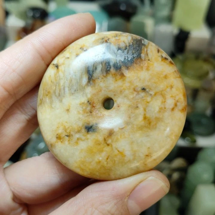 花***椒岫玉未镶嵌平安扣