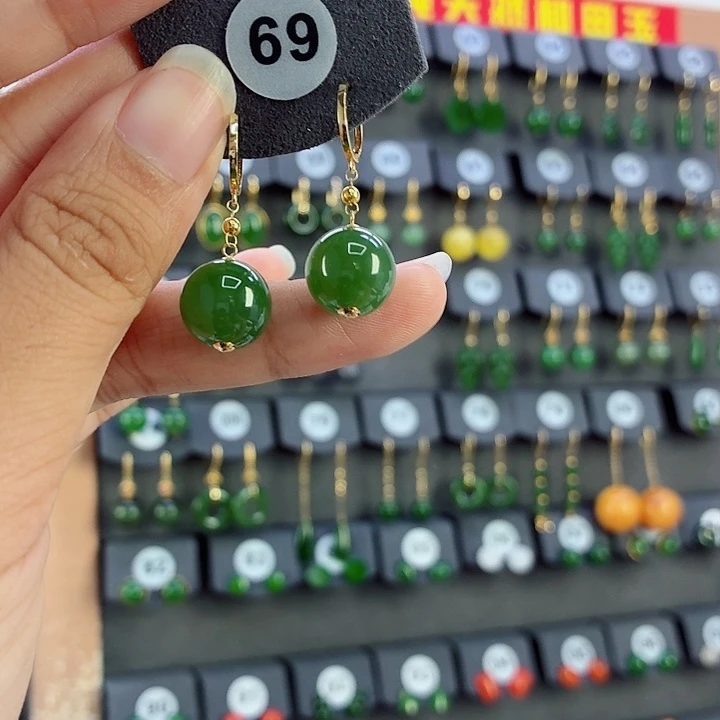 和田玉18K金镶嵌耳饰