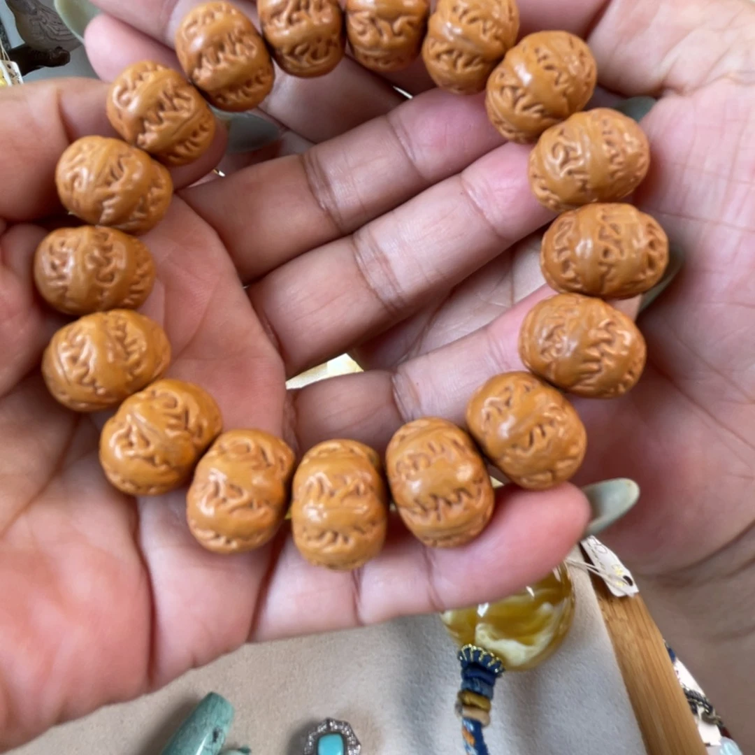 猴头核桃手串飞碟八棱