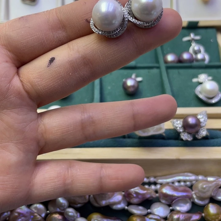 淡水珍珠耳饰合金