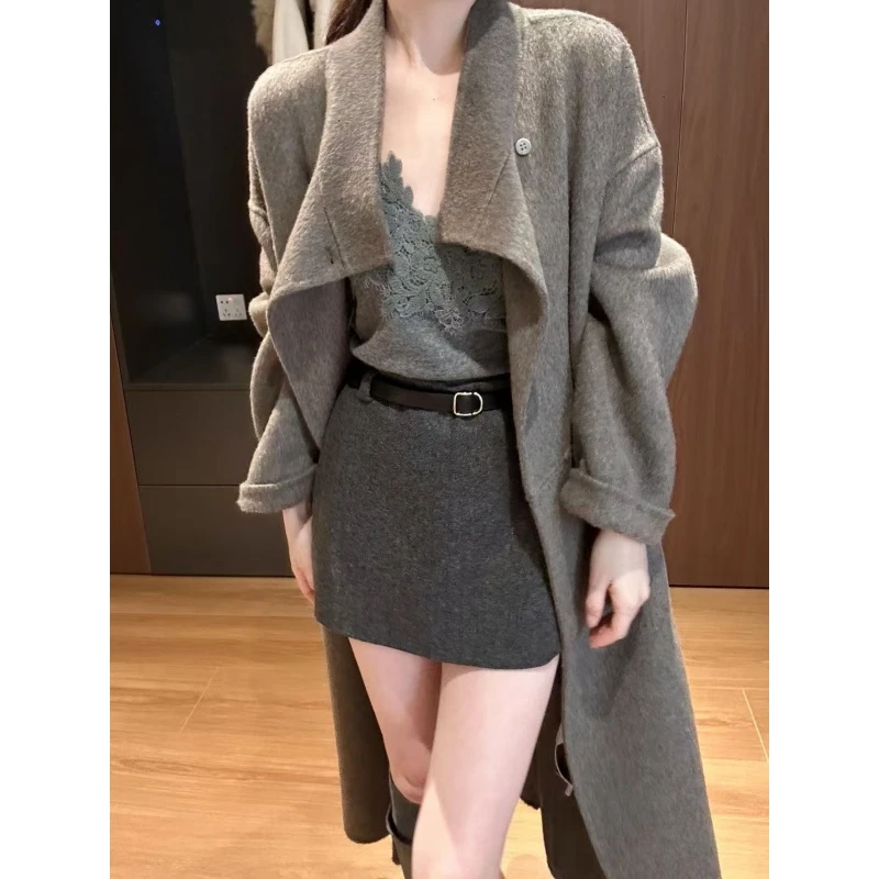 韩系氛围感穿搭复古毛呢外套大衣蕾丝修身内搭女直筒半身裙两件套