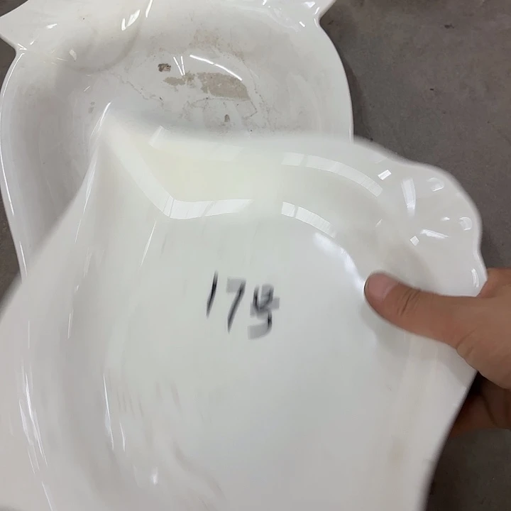 碟微瑕介意勿拍……2个