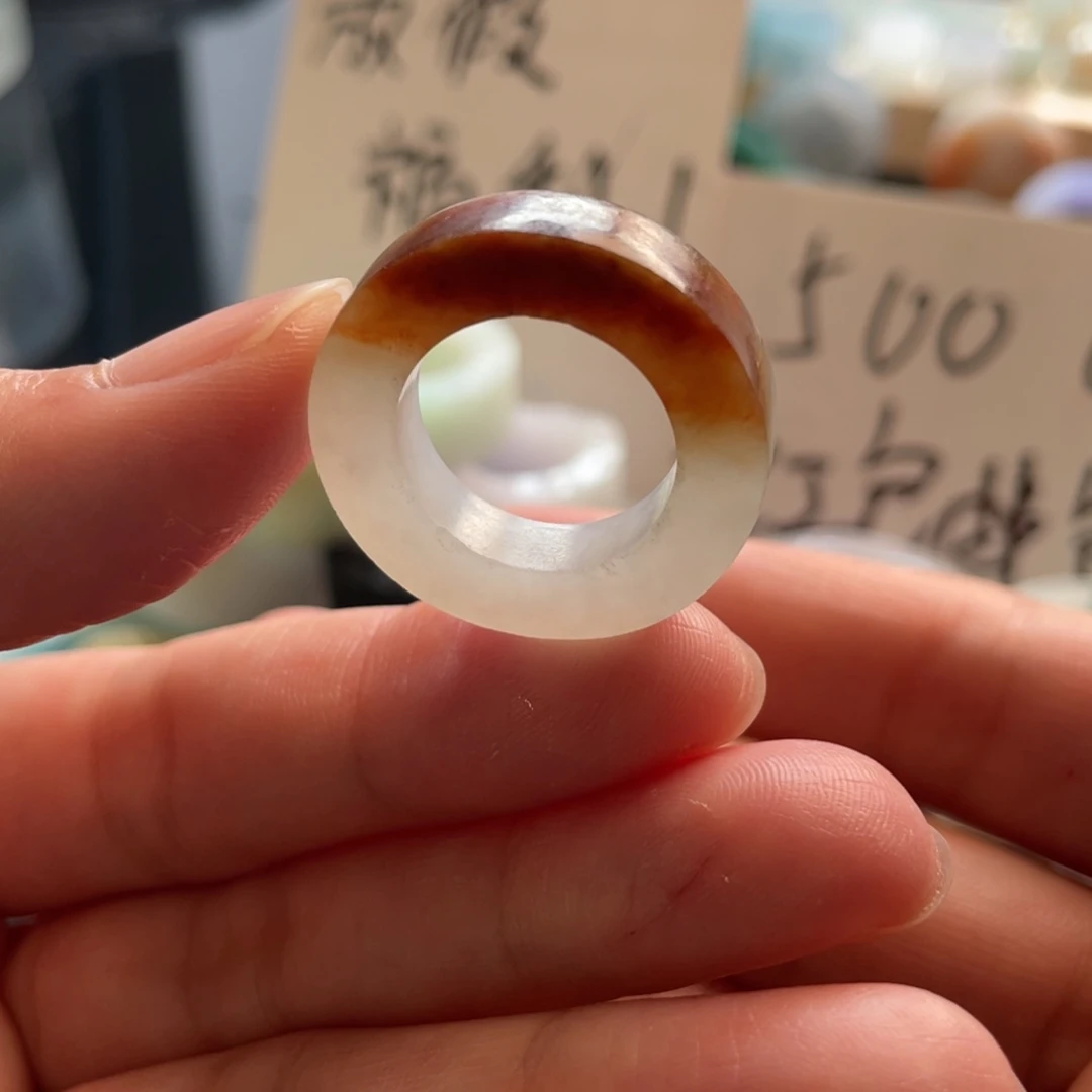 定制翡翠未镶嵌戒指