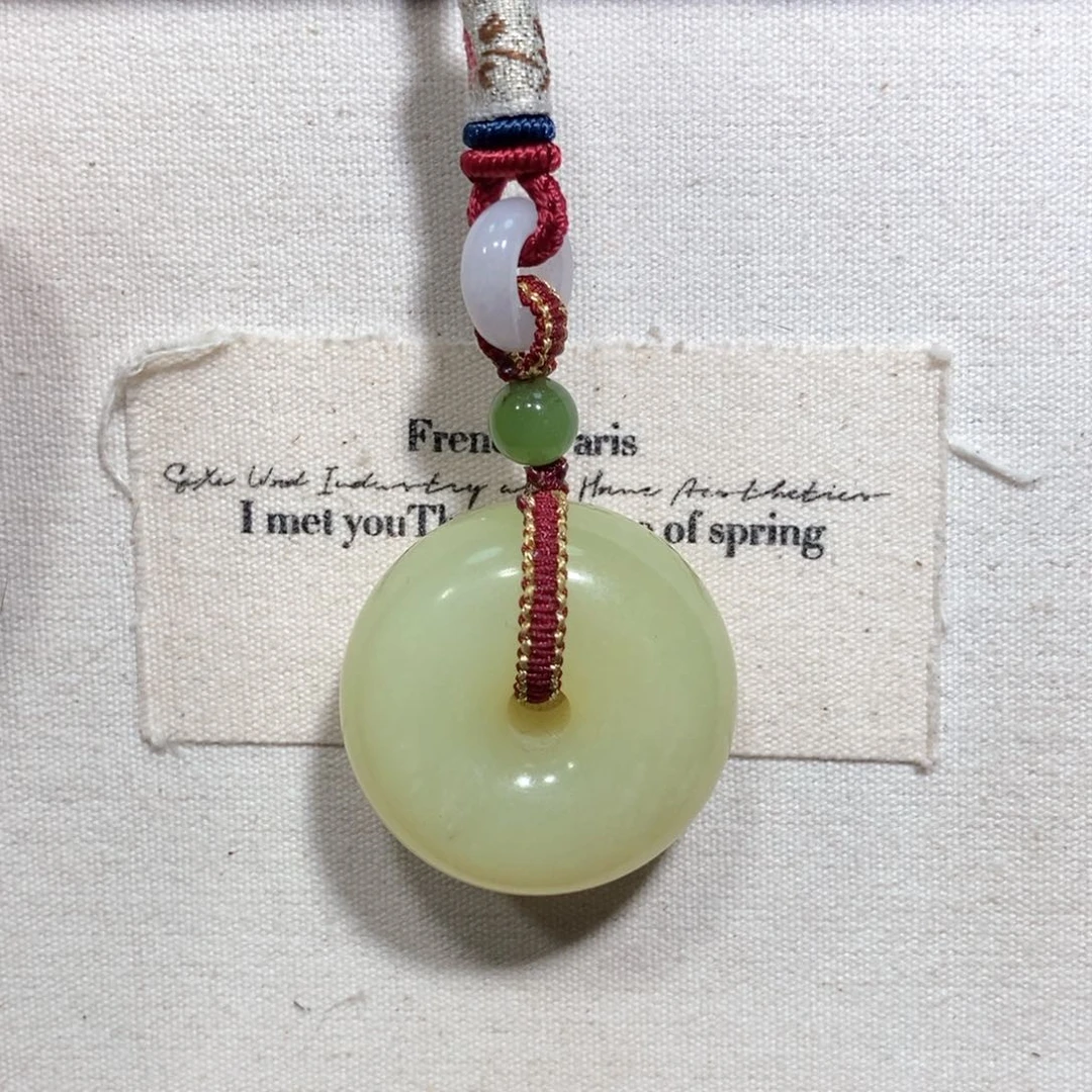 和田玉（糖玉）颈饰未镶嵌