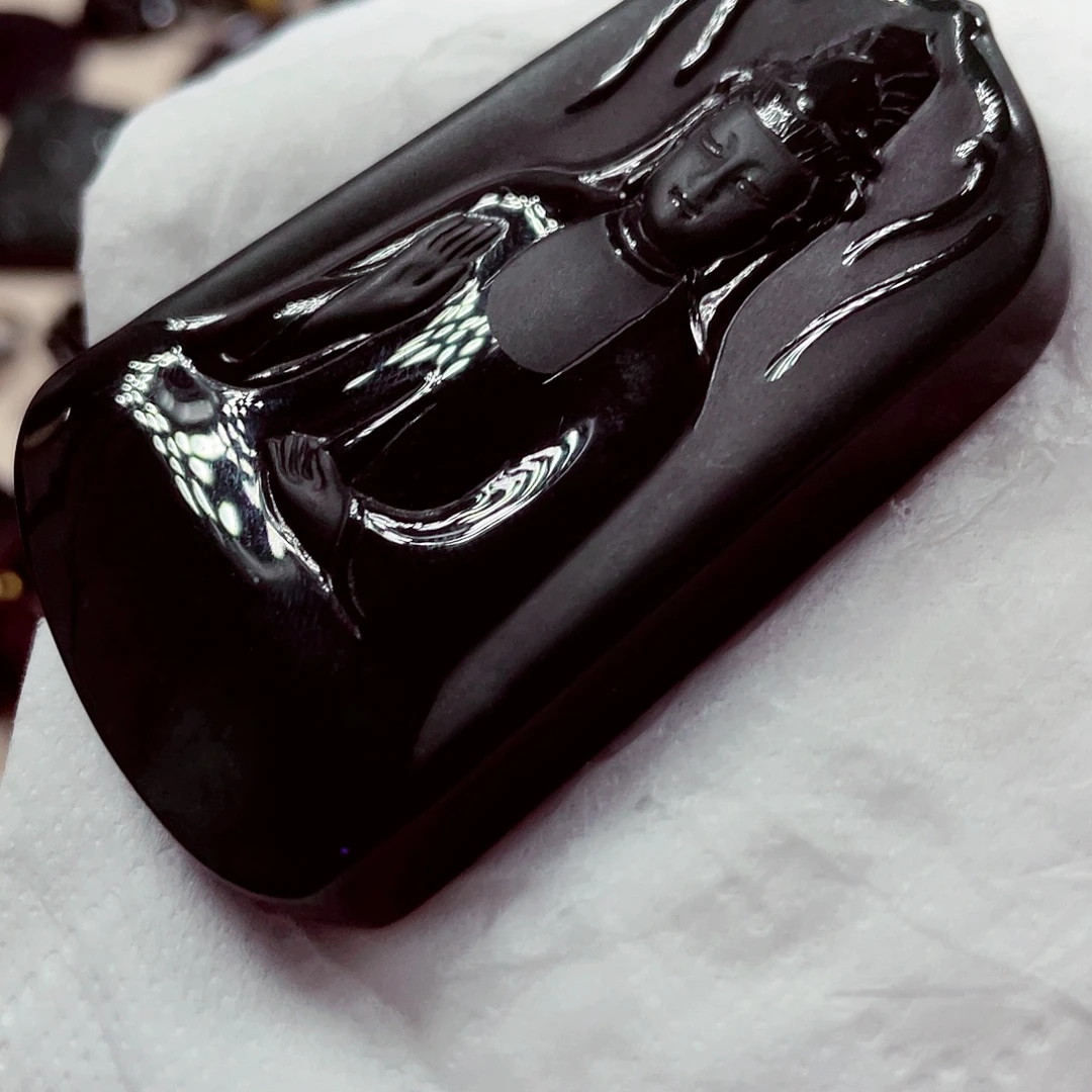 翡翠未镶嵌颈饰先鉴后发一物一证