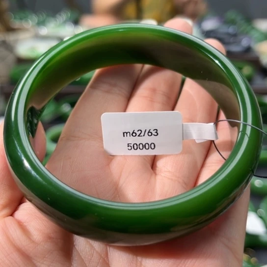 和田玉（碧玉）手镯未镶嵌