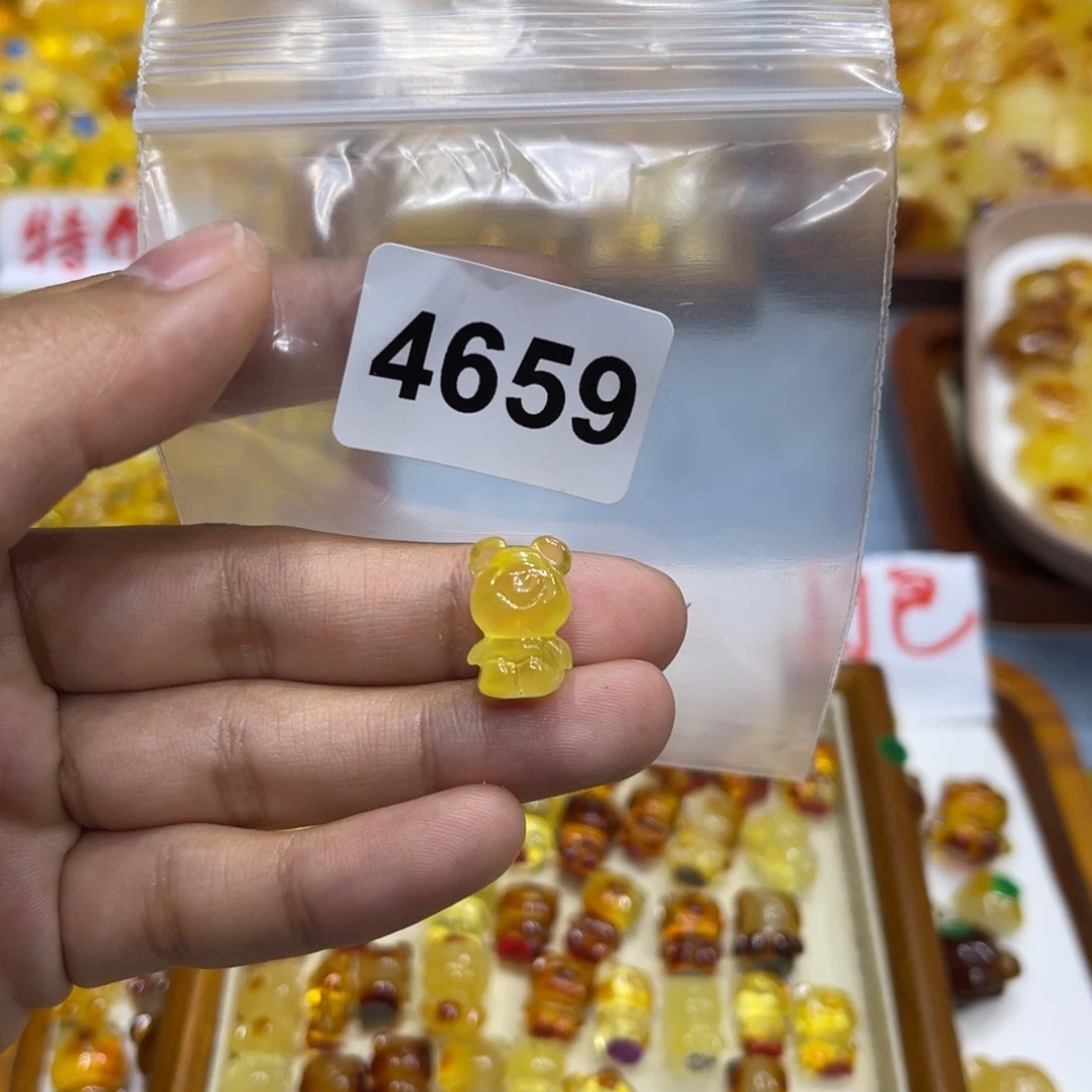 琥珀珠宝奇石未镶嵌