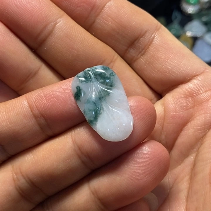 翡翠未镶嵌颈饰天然缅甸翡翠A货飘花叶子