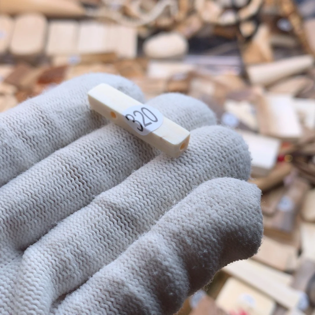 泥塑不打孔联系客服