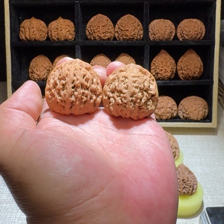 吊坠文玩核桃38.8南疆石，微色差