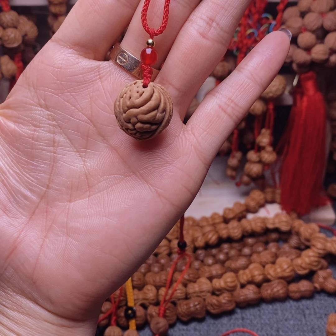 吊坠桃核龙纹桃枭