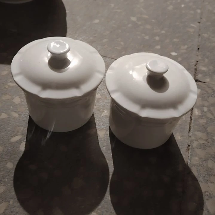 摆件陶瓷盘子碗啥都有