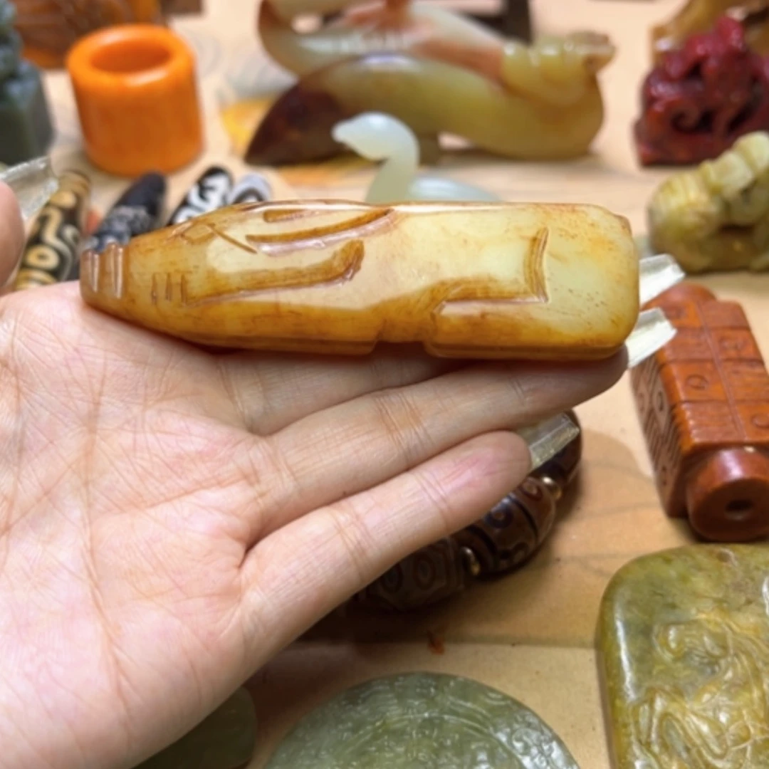 【闪购商品】蛇纹石玉颈饰未镶嵌