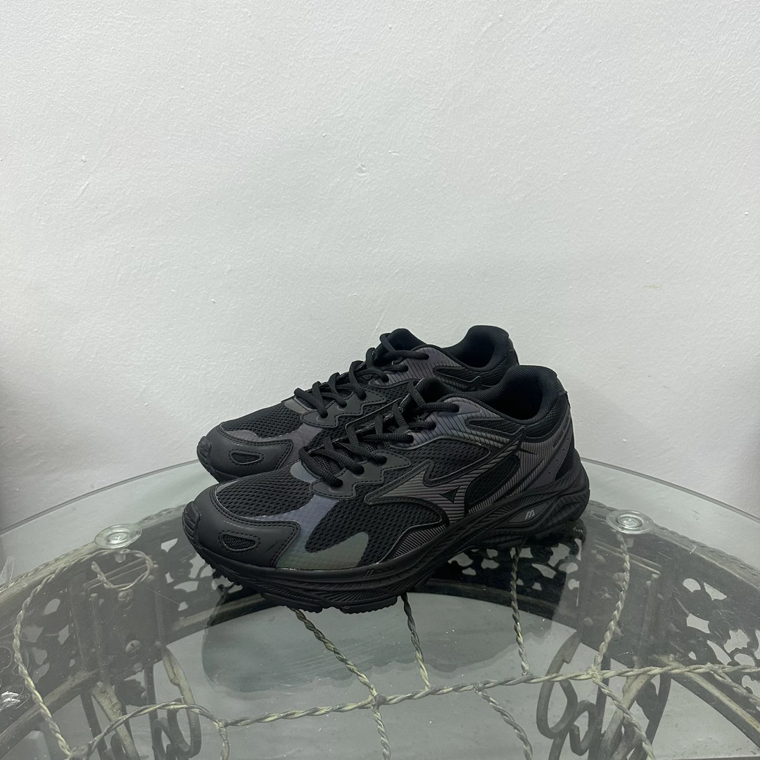 43码 280/亚瑟士 休闲跑步鞋/95新/有原盒