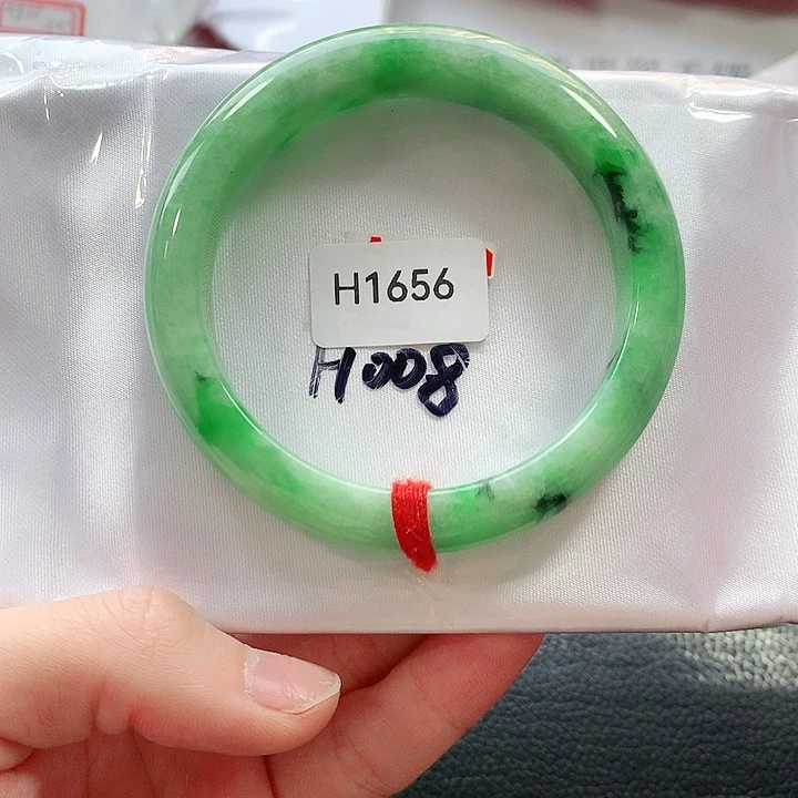 翡翠手镯未镶嵌天然翡翠手镯