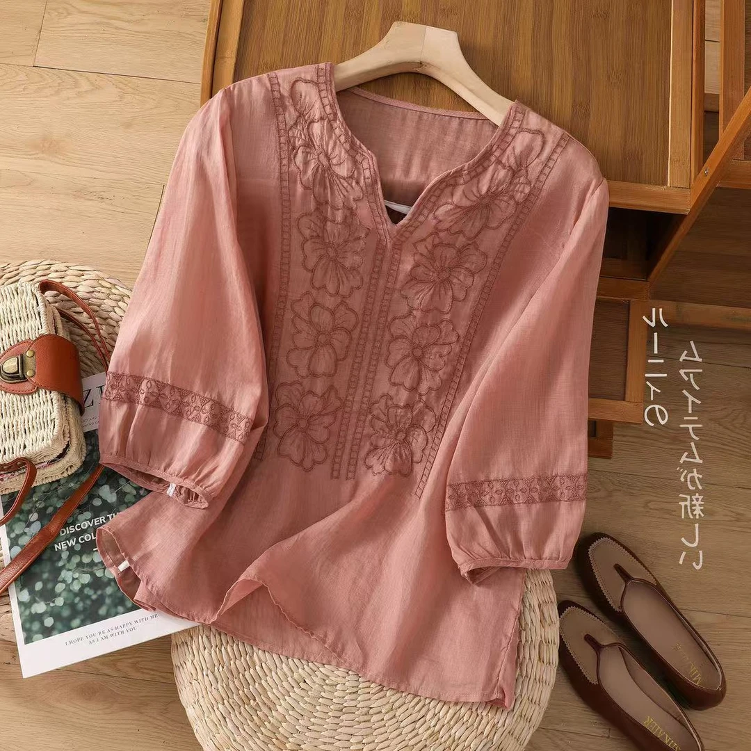 【现货+运费险】洋气减龄宽松显瘦套头棉麻刺绣妈妈V领衬衫上衣V336