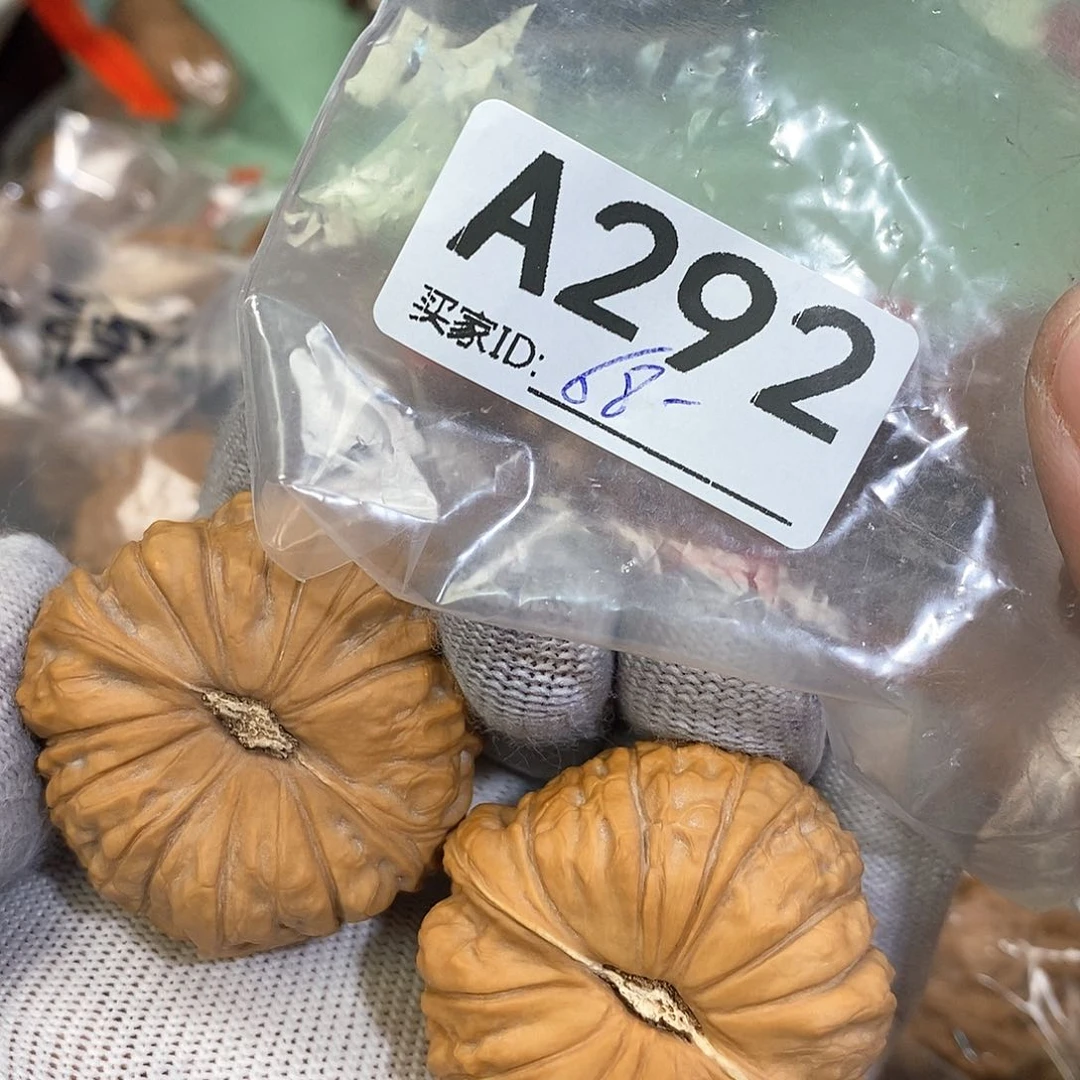 桃核把件南瓜44尺。