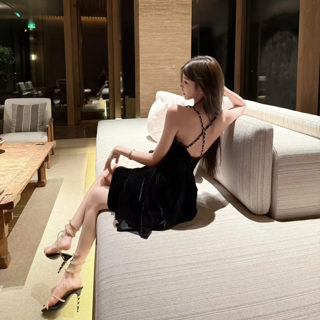 FAY【爱丽丝】丝绒夏日露背性感梦幻木耳花边吊带连衣裙