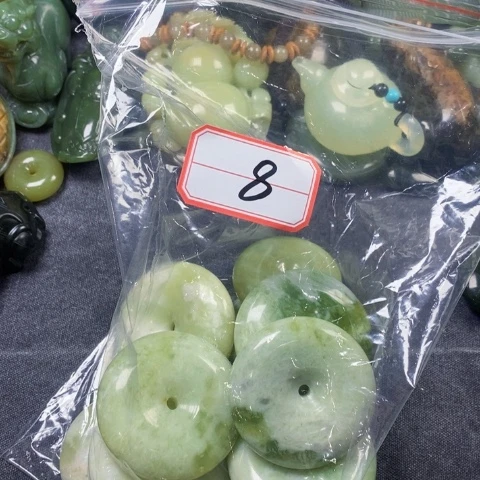 未镶嵌蛇纹石玉手链