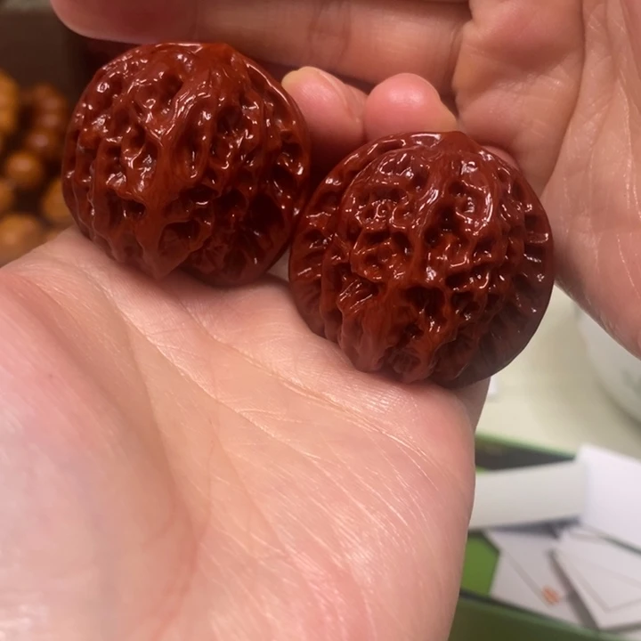 文玩核桃吊坠野狼