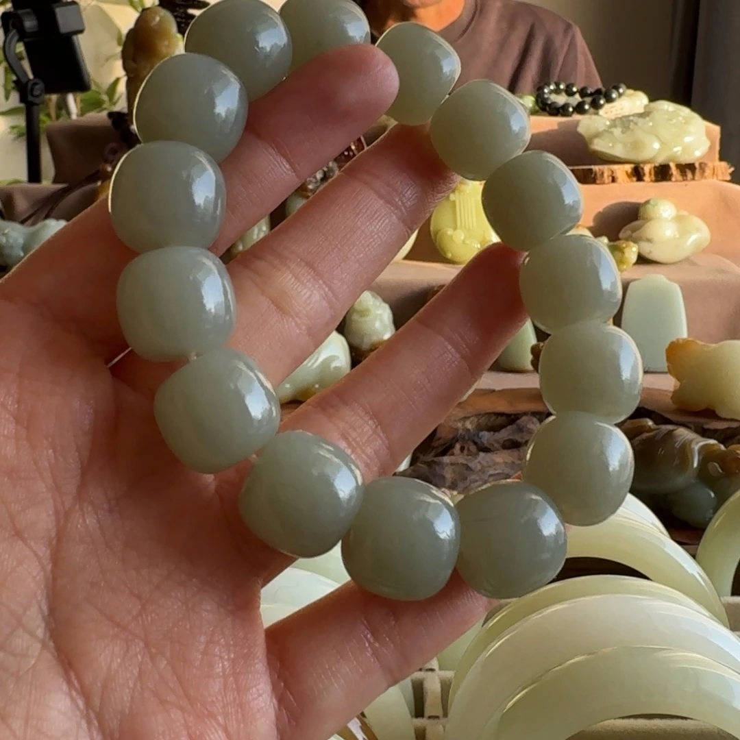 和田玉（糖玉）未镶嵌手链