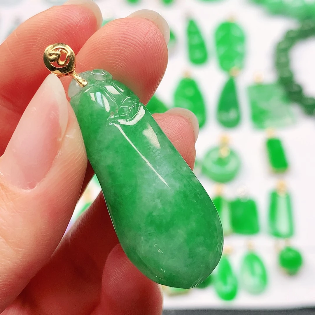 吊坠(不含链)18K金镶嵌翡翠