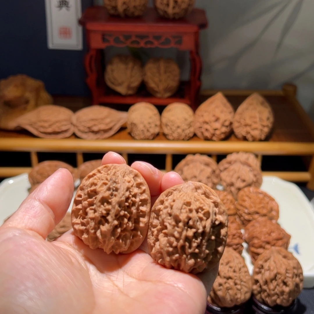 擞***抖把件文玩核桃秦霸狮子头