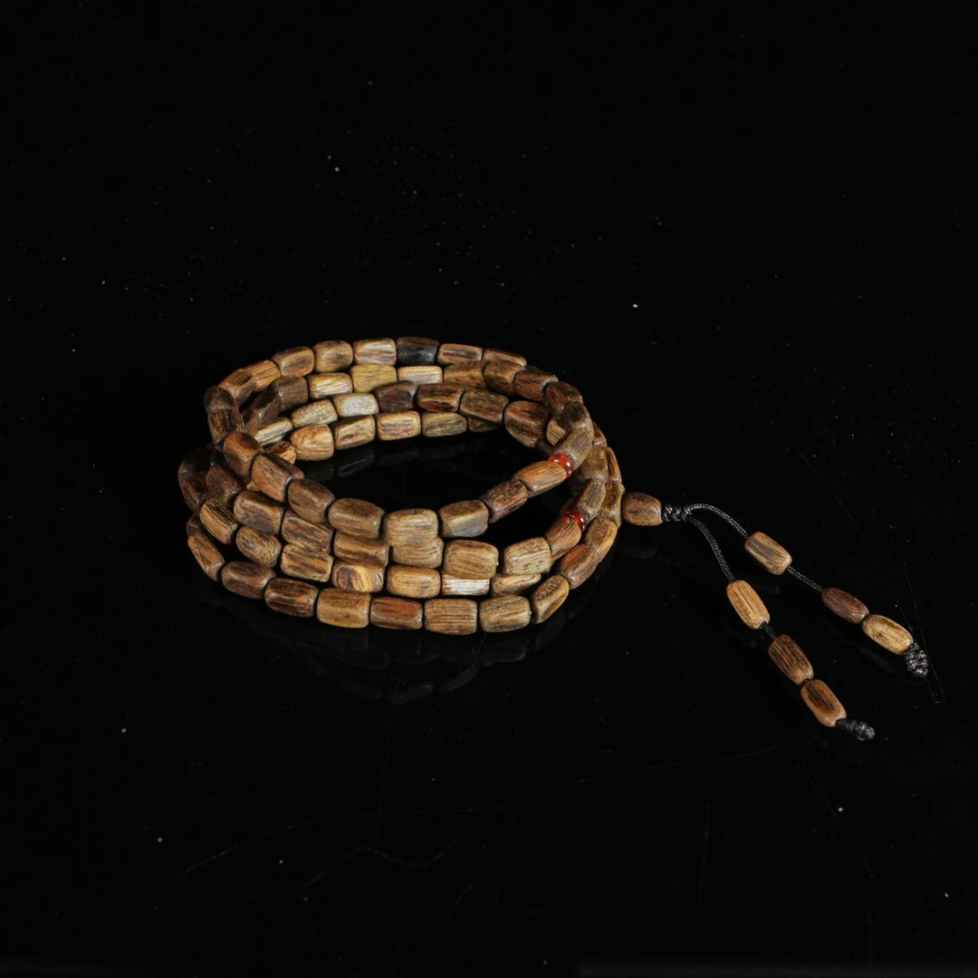 A9395 文莱水沉随型沉香串 /  9.35g